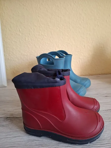 Gummistiefel.