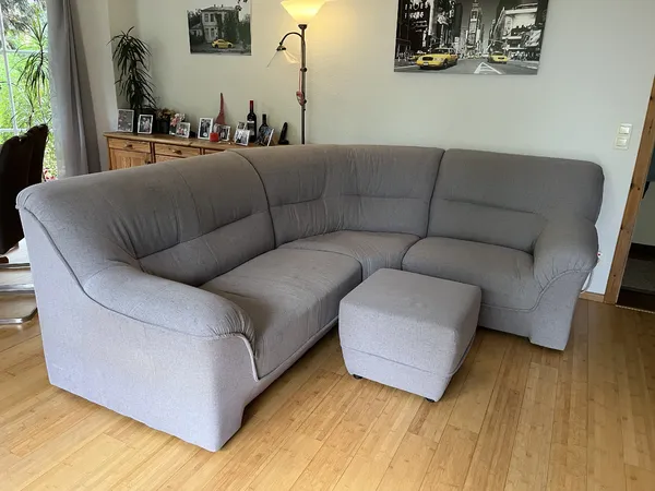 Rundecke mit Hocker
