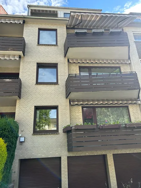 Hausansicht (Wohnung befindet sich im 2. Obergeschoss links)