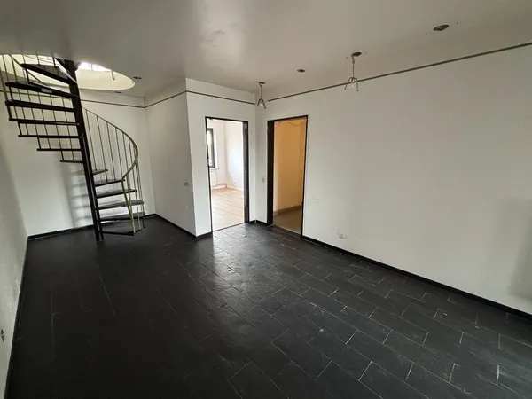 Eingangsflur mit Treppe nach oben