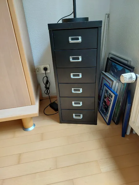 Schreibtisch-Container aus Metall schwarz