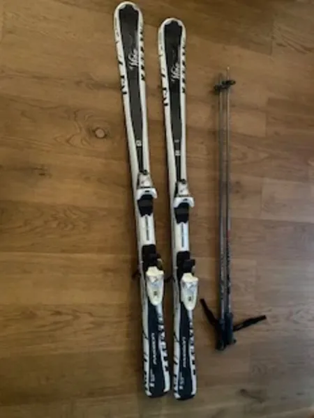 Ski/Stöcker