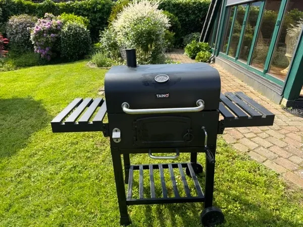 TAINO Hero XL Holzkohlegrill (Smoker)
