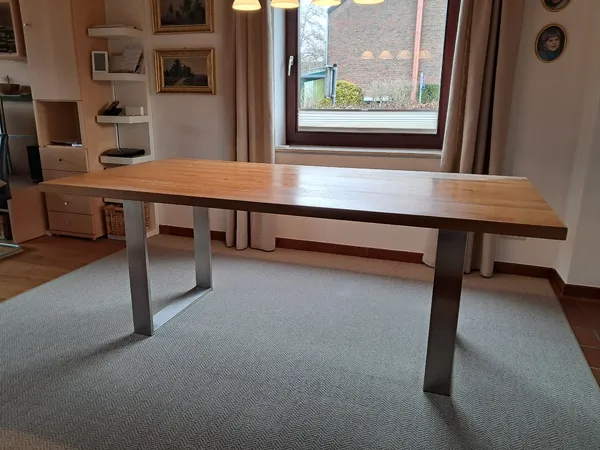 Tisch1