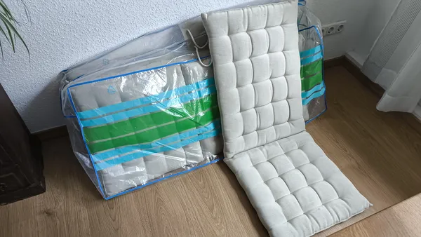 Sitzkissen mit Tasche