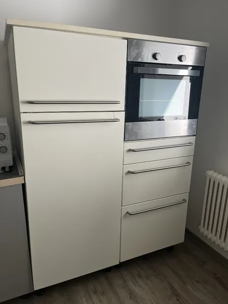 Kühlschrank mit Backofen